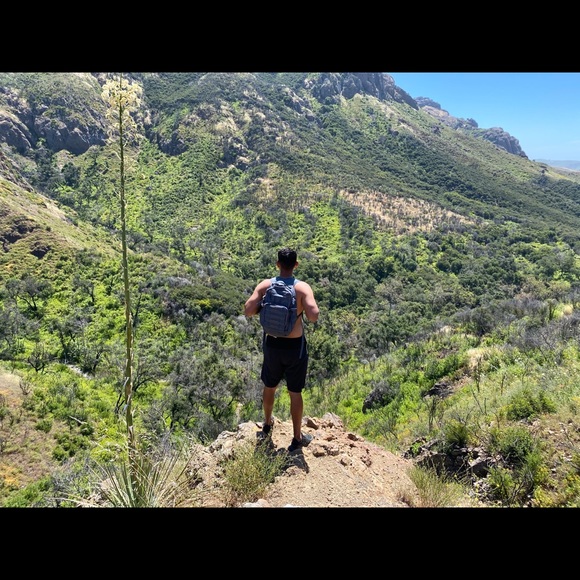 Meet your Posher, Omar - Picture 4 of 5